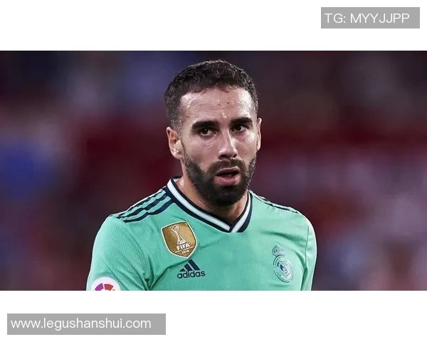 20号球衣的足球明星们盘点与他们的辉煌成就回顾 20号球衣的足球明星们盘点与他们的辉煌成就回顾