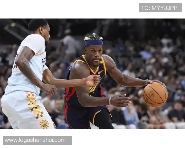 勇士与森林狼激战正酣球迷期待精彩瞬间与逆转奇迹 勇士与森林狼激战正酣球迷期待精彩瞬间与逆转奇迹